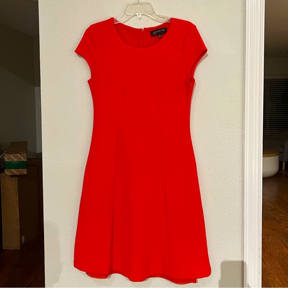Jones New York sleek dress- tomato red